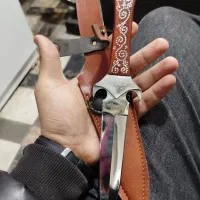 چاقوی دولبه دسته میخدوزی شده