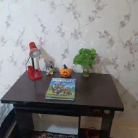 میز تحریر و کامپیوتر