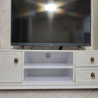 میزتلویزیون سفیدرنگ