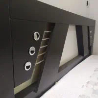 تخت دو نفر بهمراه تشک و کفی پایه چوبی ۲۶۰۰