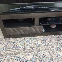 میز زیر تلویزیونی