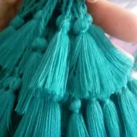 نیروی پخش کننده منگوله شال و روسری