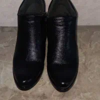 نیم بوت چرم زنانه