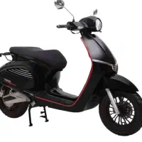 موتور وسپا باتری لیتیومی ۸۰ درصد لاستیک ها نو