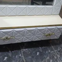 آینه ایستاده همراه با زیر