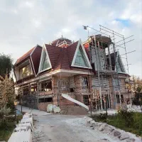 کار گر در داربست فلزی نیاز مندیم