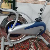 دوچرخه ثابت باشگاهی کاملا نو
