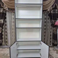 کتابخانه و کمدلباس|کتابخانه، شلف، قفسه‌های دیواری|رشت, کوی غلام نیا|دیوار