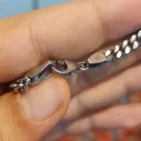 زنجیر نقره|جواهرات|اهواز, فاز ۱ پادادشهر|دیوار