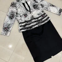 دو عدد لباس و کت دامن شیک