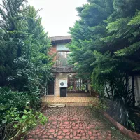 ویلاباغ دوبلکس حیاط مشجر مبله سنداماده شهرکی