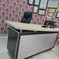 میز و صندلی کار تمیز