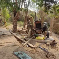 حفاری چاه آب و لایروبی و کف شکنی