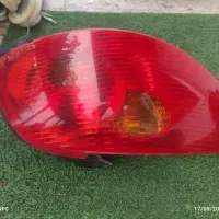 چراغ عقب ۲۰۶
