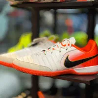 کفش فوتسال حرفه‌ای برندهای اورجینال