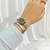 ساعت فلزی