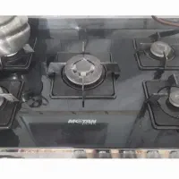 یک گازغذاخوری پنج شعله