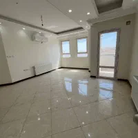 ۸۷متر/دو خواب/جنوبی نورگیر/محدوده دریاچه