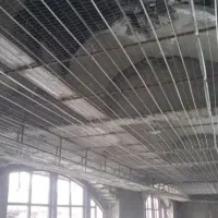 جوشکاری و راویز کاری سقف کاذب لاین نوری