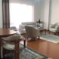 ۷۶ متر / ۲ خواب / پارکینگ و آسانسور / ۱۱ ساله