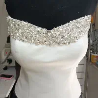کار دست روی لباس شب و عروس