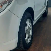 ساندرو  اتومات  مدل 95 فروش فوری|خودرو سواری و وانت|تهران, استقلال|دیوار