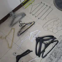 رخت آویز لباس (فلزی و پلاستیکی)
