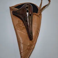 اکارینا|سازهای بادی|ری, علایین|دیوار