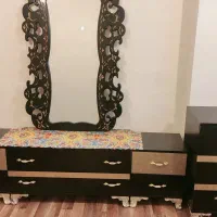 آینه و میز