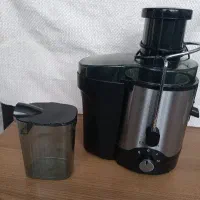 یک عدد آبمیوه گیری بوش