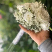 گل آرایی ماشین و دسته گل عروس