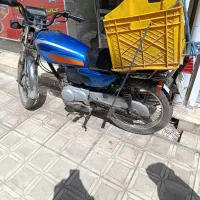 نیازمند پیک موتوری وظرفشور آقا و کمک اشپز و اشپز