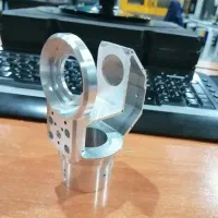 خدمات فرز و تراشcnc ماشین سازی و طراحی و نقشه کشی