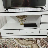 مبل درحدویک عدد میزتی وی|مبلمان خانگی و میز عسلی|نیشابور, شهید بهشتی|دیوار