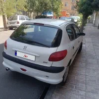 206مدل 89 بسیار سالم وتمیز