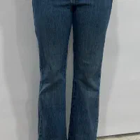 شلوار لی زنانه