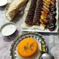 تراکت پخش کن فقط خانم  100 نفر ساعت کار دست شما