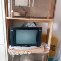 میز ناهار خوری.تلویزیون ۲۱ آنچ.تشک دونفره.کتیبه.|تلویزیون و پروژکتور|جهرم, |دیوار