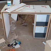 میز مطالعه.جنس درجه یک.تعداد مهدود