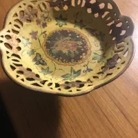 میوه خوری پایه دار زیر خاکی