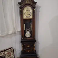 ساعت ایستاده(دیواری هم می شود)