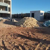 استخدام نگهبان باغ با کار ساختمانی