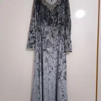 لباس مجلسی در حد نو نو فقط ۲ساعت پوشیده شده سایز ۲