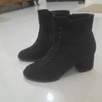 نیم بوت سایز۳۸ نو با قیمت عالی