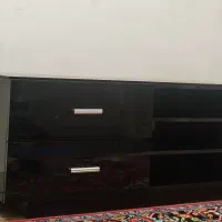 میز تلویزیون صفحه شیشه ای  بدنه ام دی آف