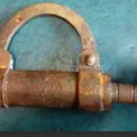 قفل قدیمی