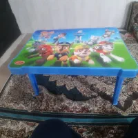 صندلی و میز تحریر
