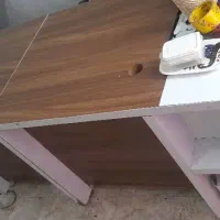 میز کار درحد نو ۱۱م تخفیف دارد