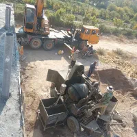 بتن ریزی دستگاه خلاطه