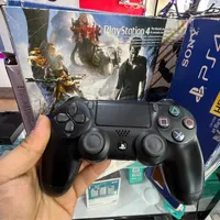دسته بازی ps4 استوک اورجینال در تعداد